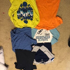 Some name brand long sleeve and short sleeve t-shirt lot